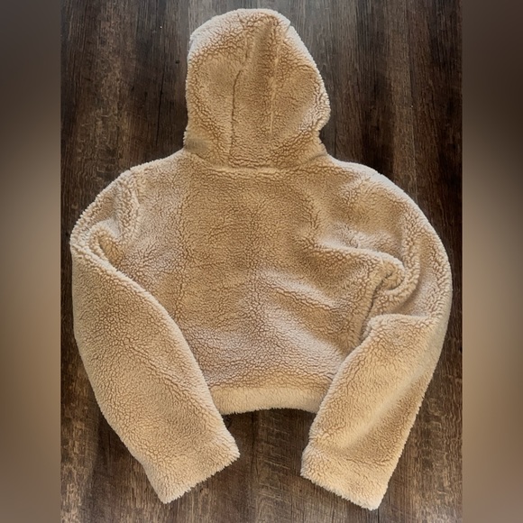 •❌SOLD❌NEW• ALO YOGA Foxy Sherpa Jacket - Picture 6 of 16